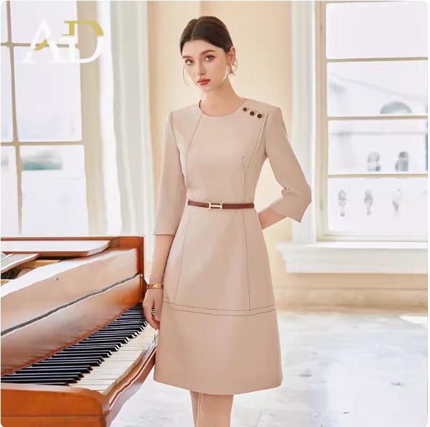 

Элегантное миди-платье с круглым вырезом и приталенным силуэтом - Мода весна/осень, Стиль богини, Дизайн с рукавами семь восьмых XL