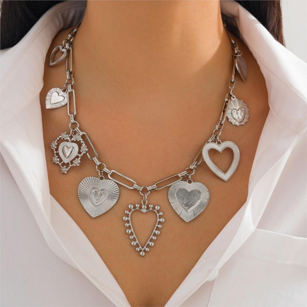 Vintage Luxury Multi Heart Design Pendant Necklace for Women Trendy All-match&Exquisite Neck Jewelry Gifts