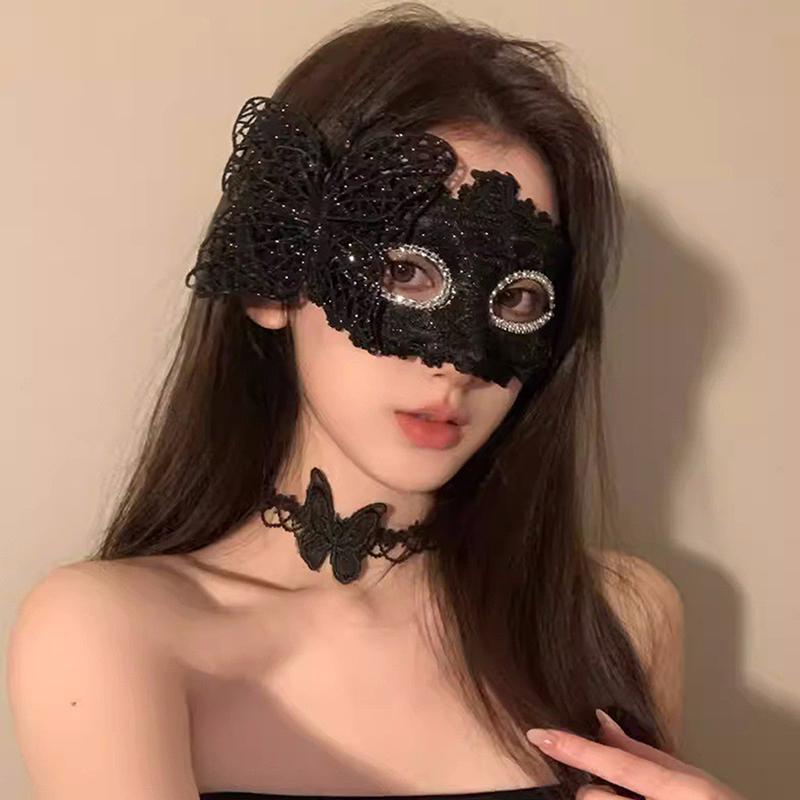1 Pc Halloween Mask Half-face Mask Cos Dragon God Fierce Tiger Night Fork Tengu Man Wolf Mask Performance Skull Masks