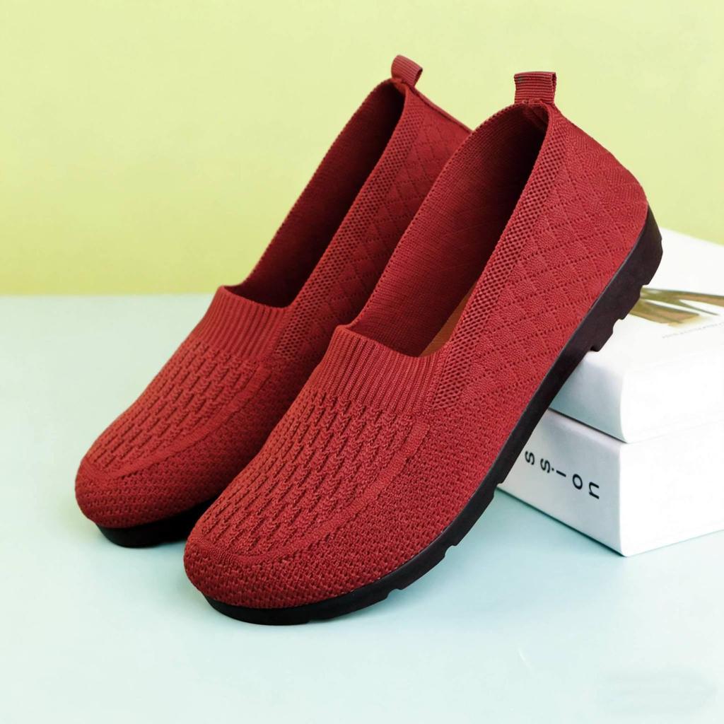 Women's Non-Slip Soft Sole Slip-On Beijing Cloth Shoes - Breathable Mesh, Casual Comfort