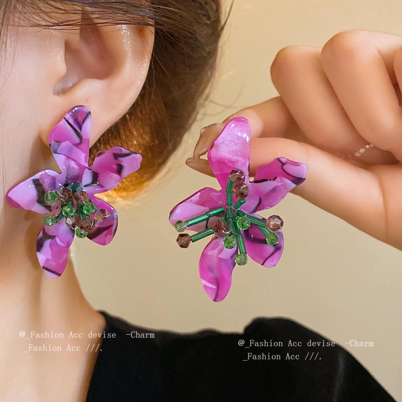 Silver Needle Spring Crystal Flower Stud Earrings - Mori Pastoral Style