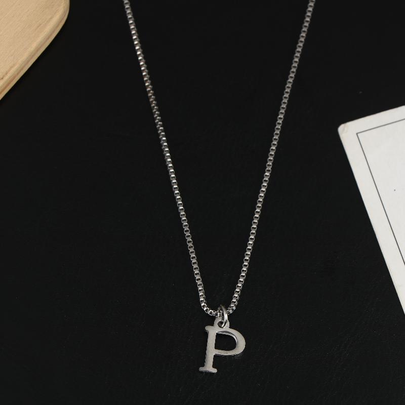Naszyjniki z wisiorkami z literami A-Z Stal nierdzewna Prosty naszyjnik Stylowy Dla Kobiet Mężczyzn Codzienna biżuteria Prezenty
