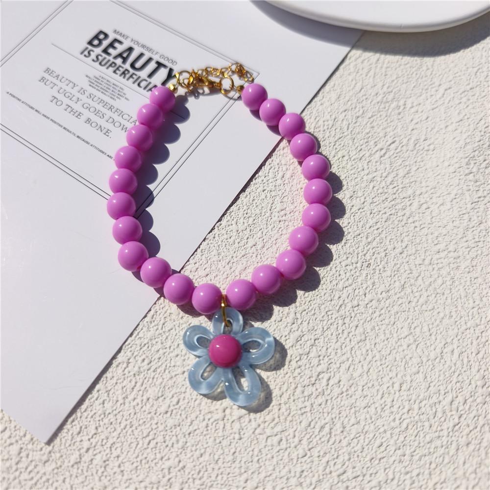 Regulowana obroża dla kota z perłami i zawieszką w kształcie kwiatka, modny naszyjnik dla małych psów, akcesoria jubilerskie dla szczeniąt, naszyjnik dla kota