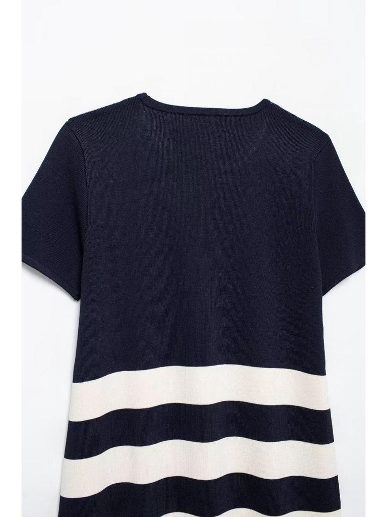 Autumn New Arrivals: Women's European and American Street Fashion Striped Knitted Short Dress