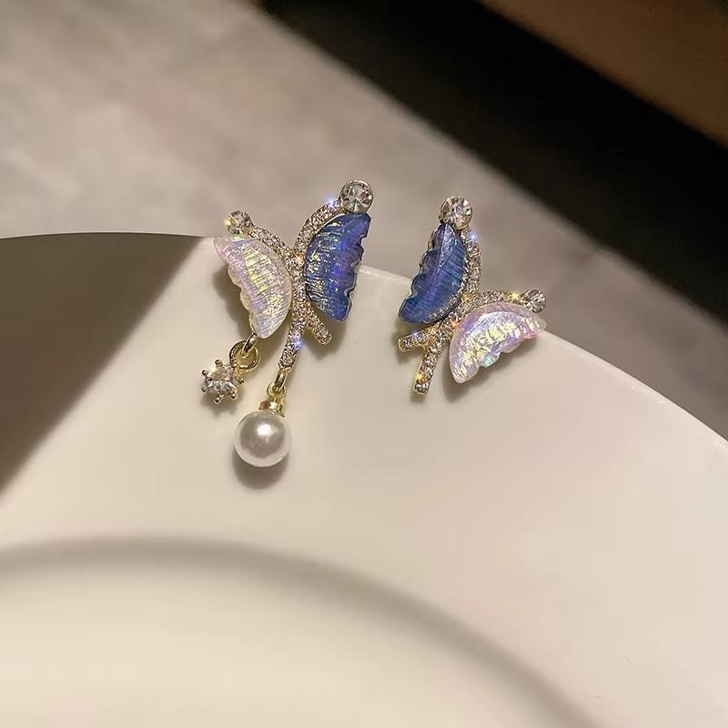 Korean Fashion Asymmetric Butterfly Earrings For Women Cute Sweet Rhinestone Pearl Pendant Earrings Lady Girl Party Jewelry Gift