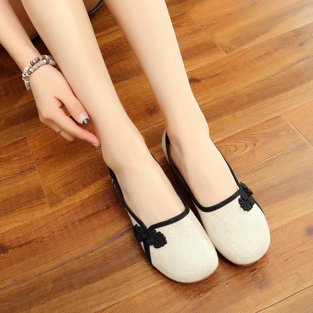 Canvas Dance Shoes  Women's Lightweight Walking Shoes Summer Breathable Dance Sneakers Embroidered Traditional Fabric Low Shoes