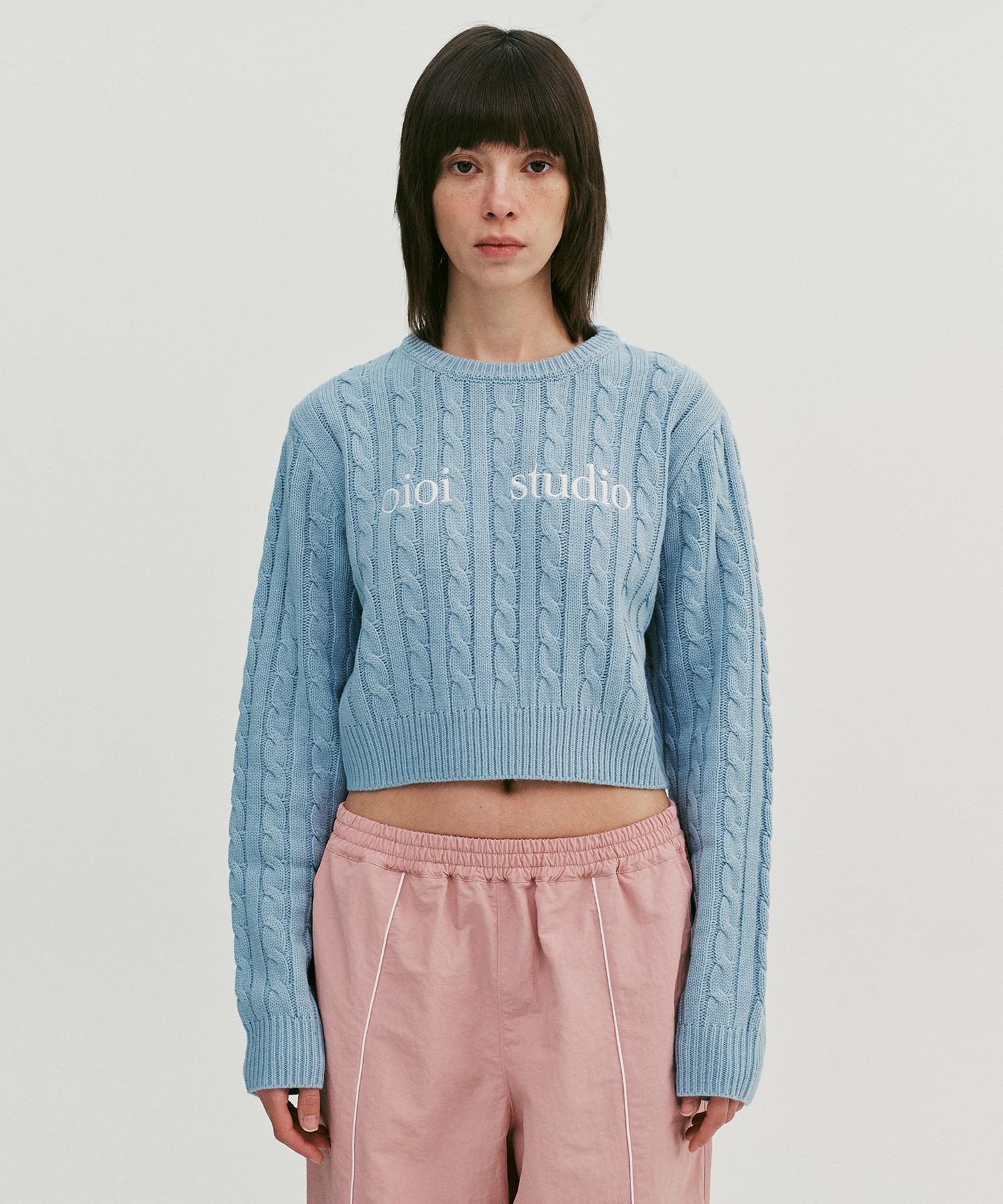 Oioi Collection Layered Logo Crop Cable Knit_Sky Blue M