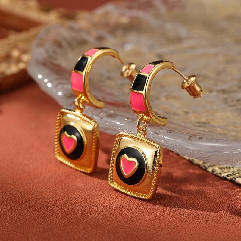 Jewelry New  Trend Retro Spades Enamel Earrings For Women's Small And Luxury Personalized Earrings