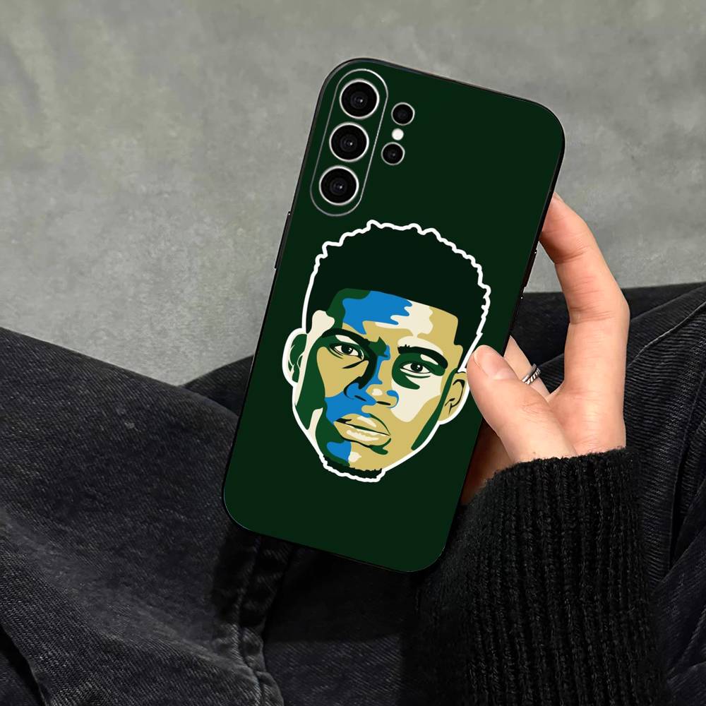 Giannis Antetokounmpo 34 Phone Case For Samsung S25,S24,S21,S22,S23,S30,Ultra,S20,Plus,Fe,Note,10,9,5G Black Cover