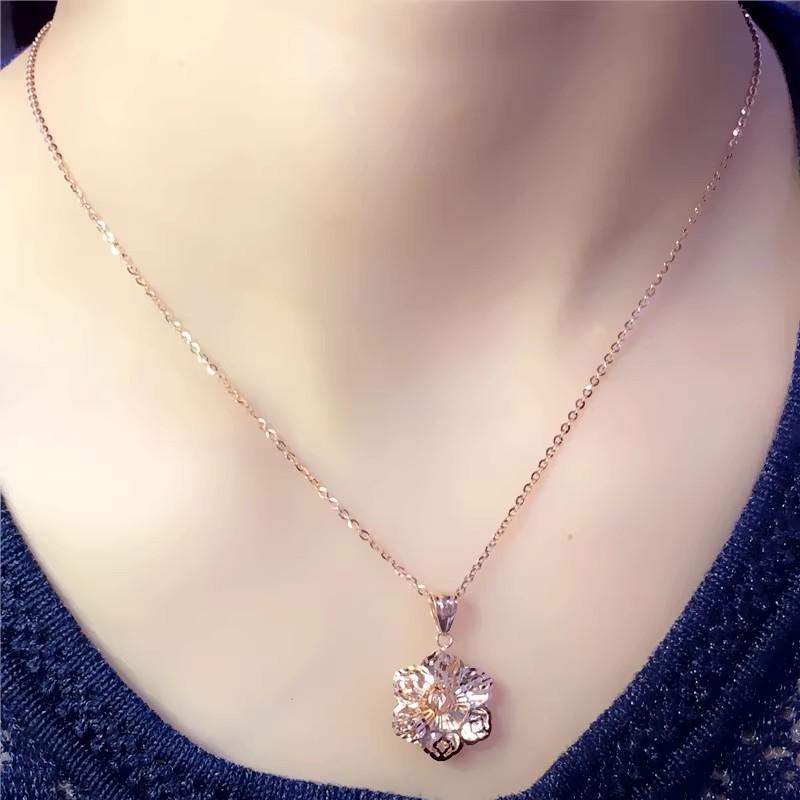 Purple Gold 3D Three-Dimensional Flower Pendant, Shining Foreign Gas Plated Rose Gold Smart Hollow Collarbone Chain