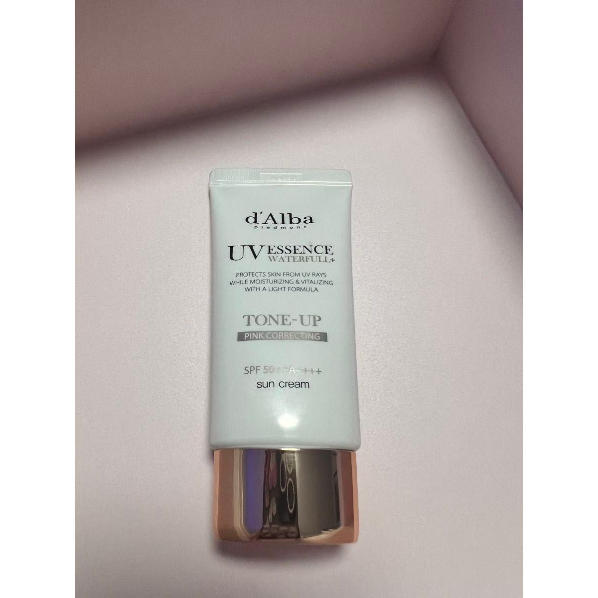 d Alba UV Essence Waterful Tone-Up Sunscreen Pink