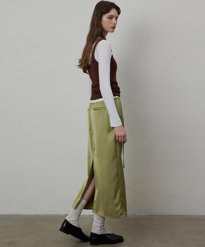Kwinseulaebis Fleur Satin Banded Tuck Long Skirt