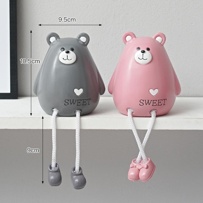 

Sweet Cartoon Hanging Feet Doll Resin Crafts Creative Model Ornament Girl Room Home Decoration TV Cabinet Small Ornaments