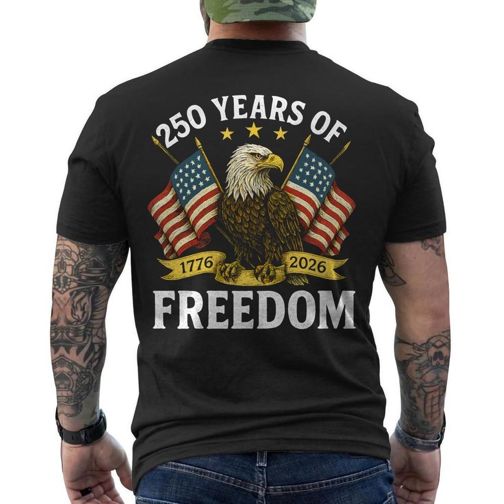 250 Years America Anniversary 1776 Bald Eagle 250th Birthday US Flag ON BACK Unisex T-Shirt XXXL