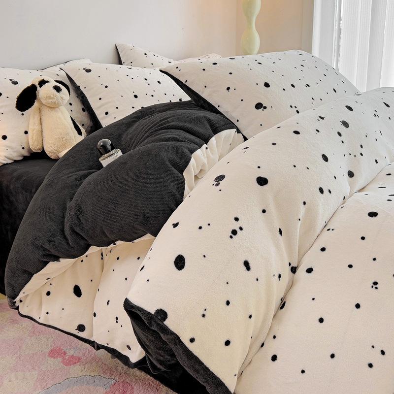 Thickened Milk Fleece Four-Piece Set Double-Sided Coral Flange Fleece Bed Sheet Quilt Cover Three-Piece Set Of Bed Hat