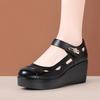 6cm Mały Rozmiar 33-43 Wygodne Miękkie Skórzane Płytkie Buty na Platformie Jesień 2025 Średnie Obcasy Koturny Buty Damskie do Biura Mamy