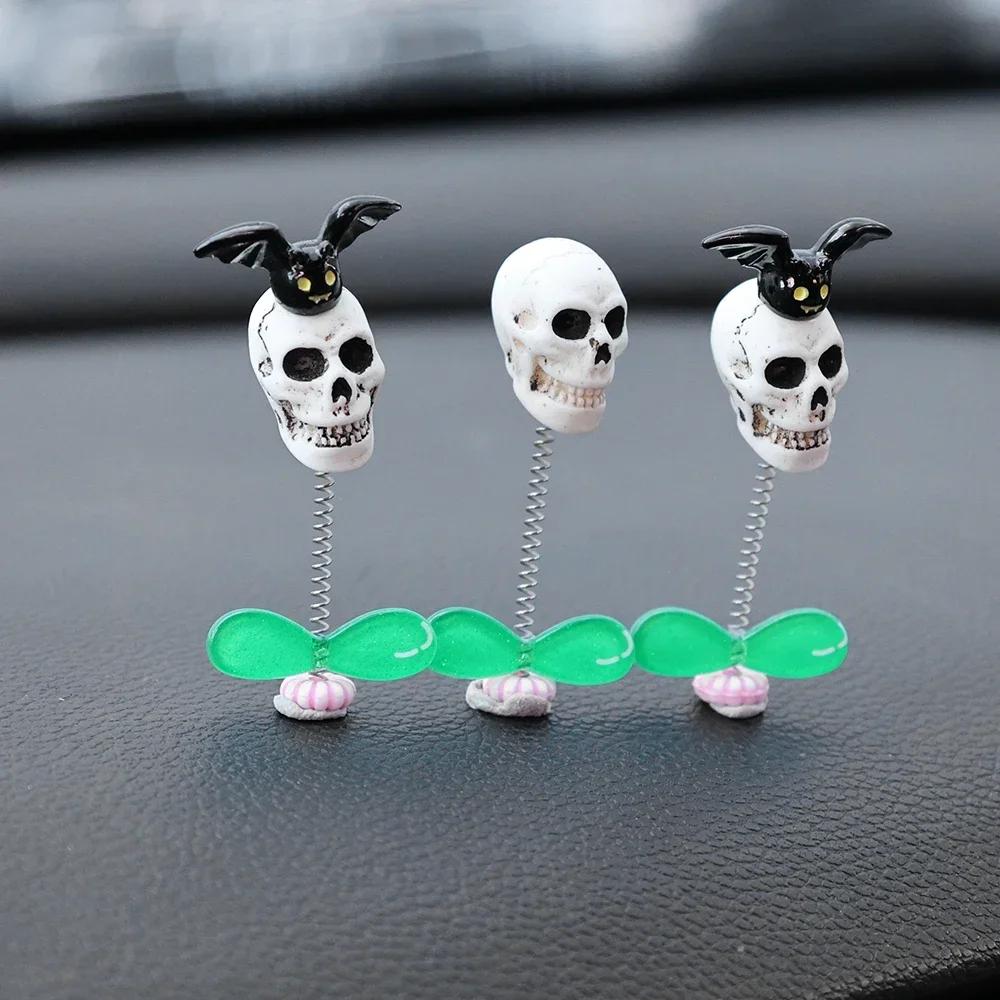 Halloween Car Shaking Skull Ornament Automotive Dashboard Center Console Bat Skull Decoration Accessories Funny Gift Ornaments