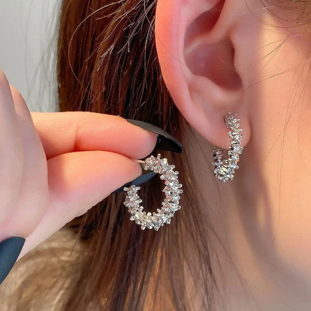 Alloy C-Shaped Earrings Wave Vintage Twisted Earrings Shattered Silver C-shaped Earrings Women