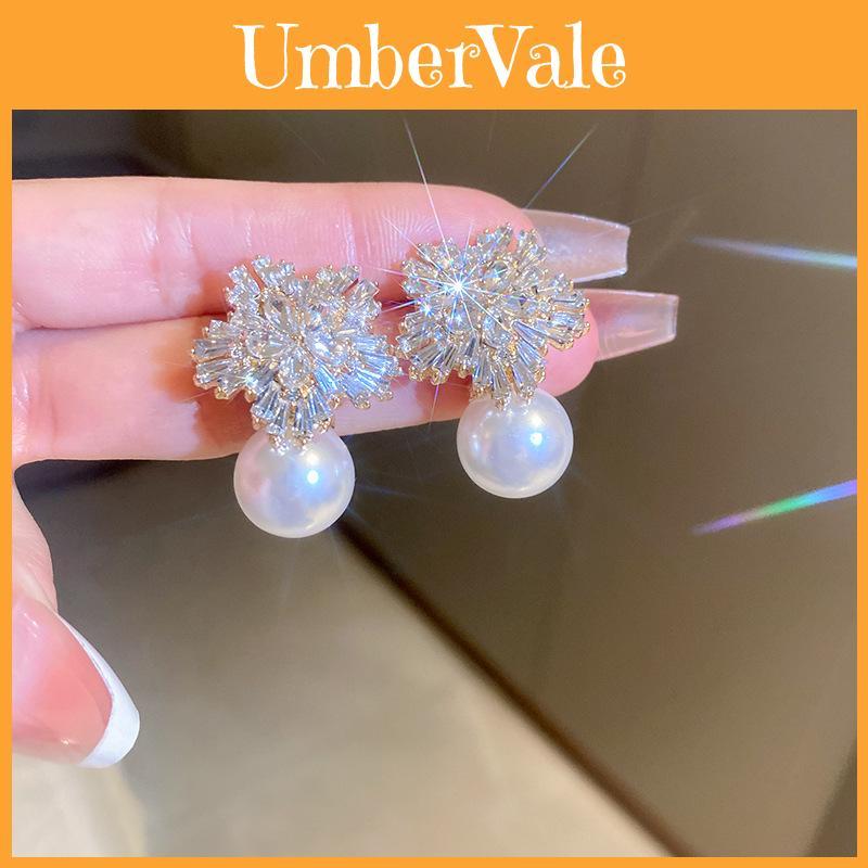 Stunning Pearl Earrings 2023 New Design Alloy Material Floral Style Shiny Diamond Pearl Earrings