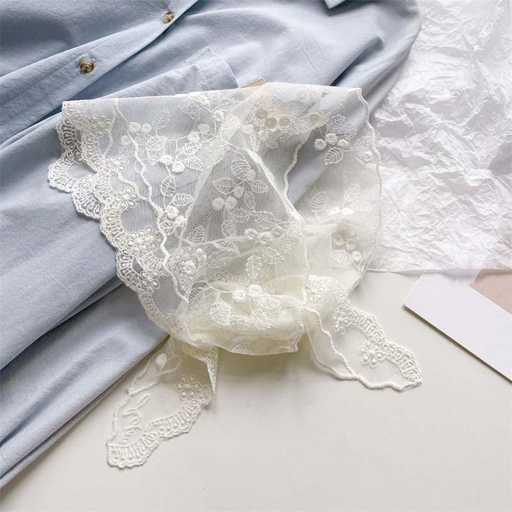 Foulard a Triangolo in Pizzo Traspirante Protezione Solare Leggero Sottile Fascia con Fiori Ricamati Sciarpe Stile Pastorale Sciarpa da Testa in Ramia