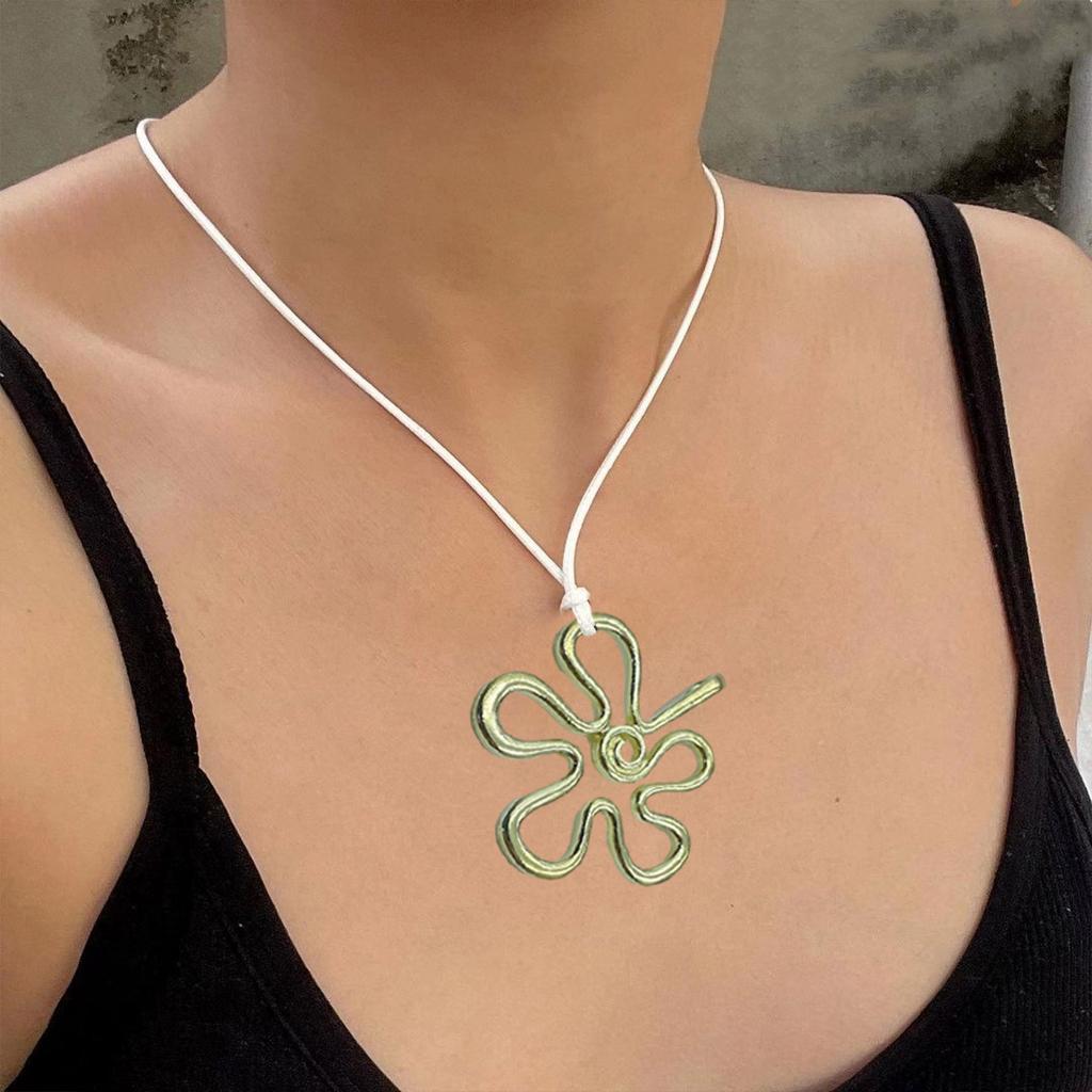 Elegant Irregular Flower Choker Necklace Vintage Choker Lace up Necklace Jewelry
