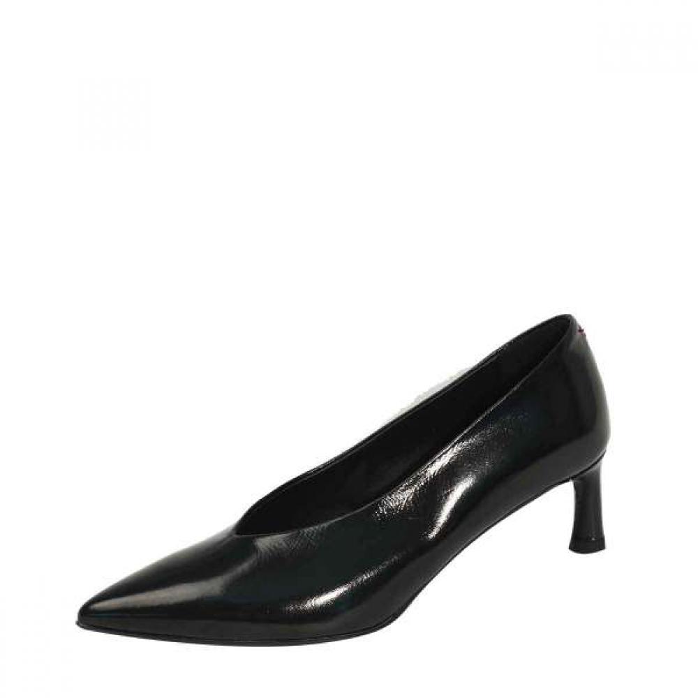 Halmanera Riccio Anna Pointy Basic Pumps  Ro53hal001bk 