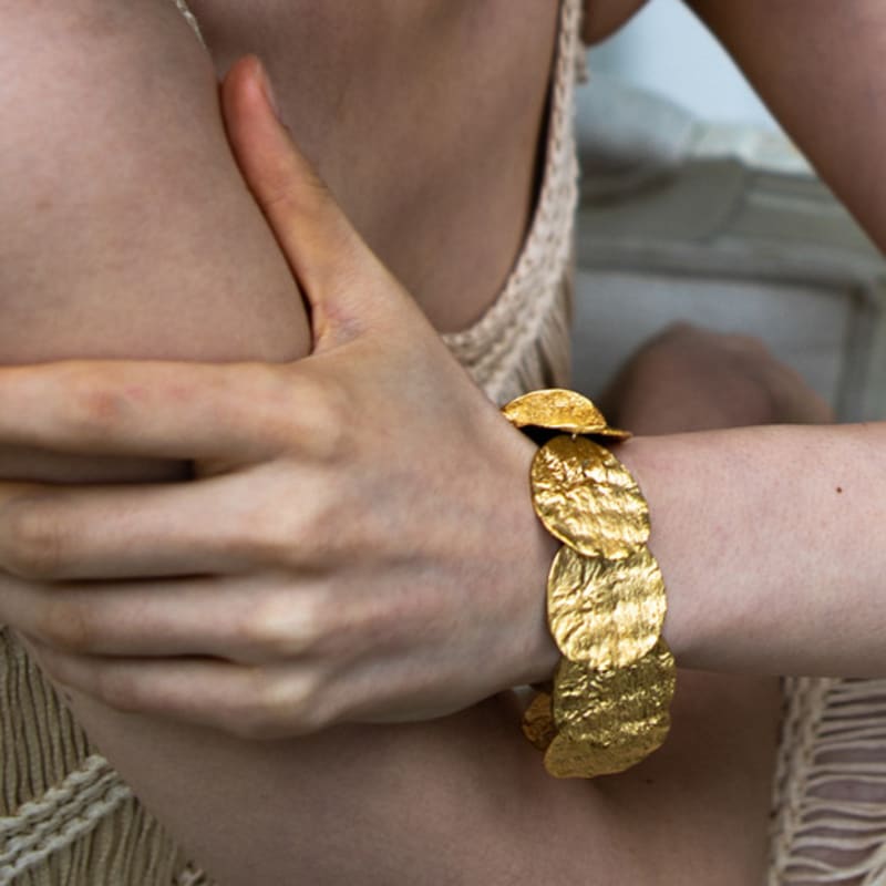 

Ahndronico glam mesh bracelet gold