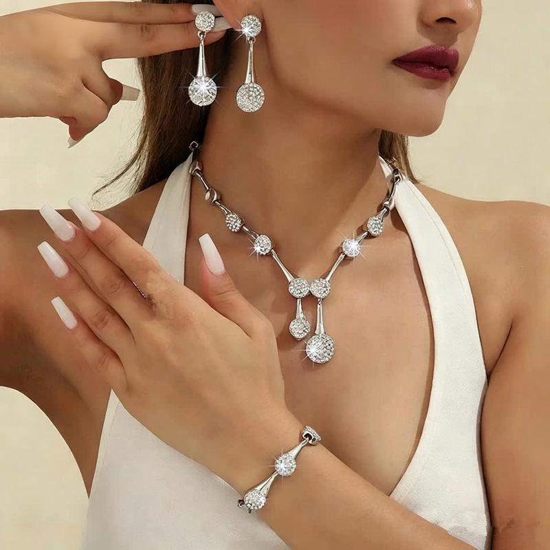 Elegant Rhinestone Water Drop Necklace Set - High-End European & American Court Style Jewelry for Women