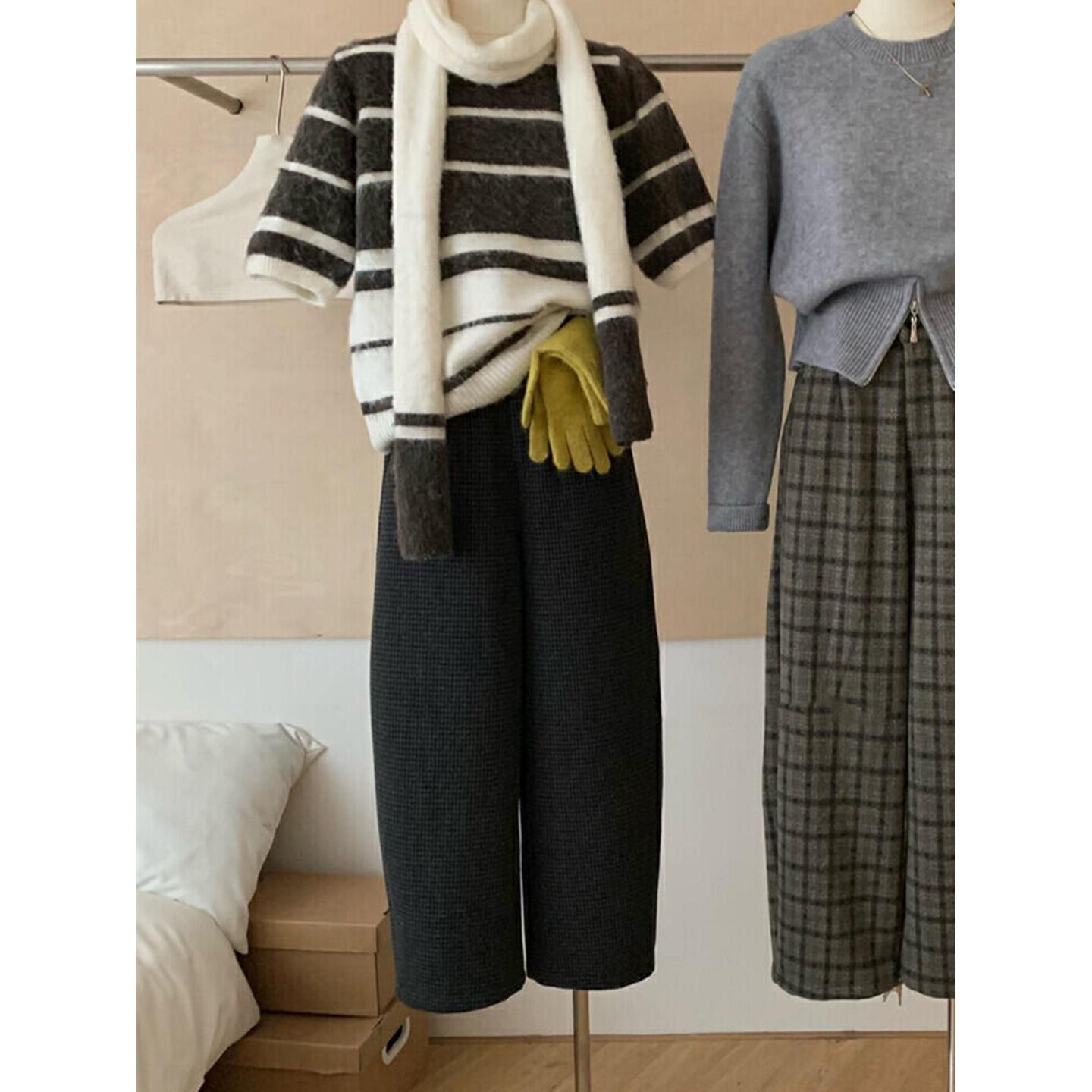 

Women s High Waist Black Plaid Woolen Pants - Autumn/Winter, Slimming, Plus Size, Nine-Point Length. M