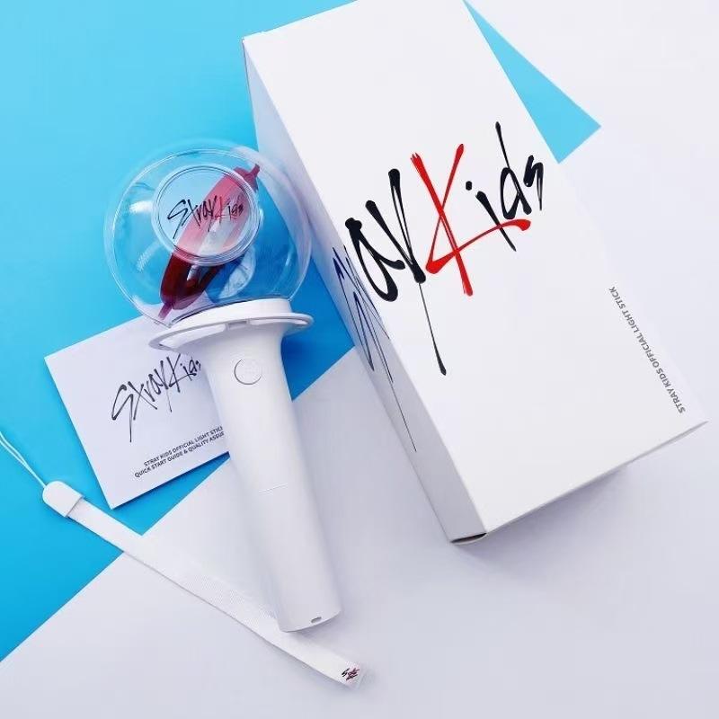 Bastão de Luz Oficial Stray Kids Concerto Glow Lâmpada de Mão LED Ventilador Luz de Suporte
