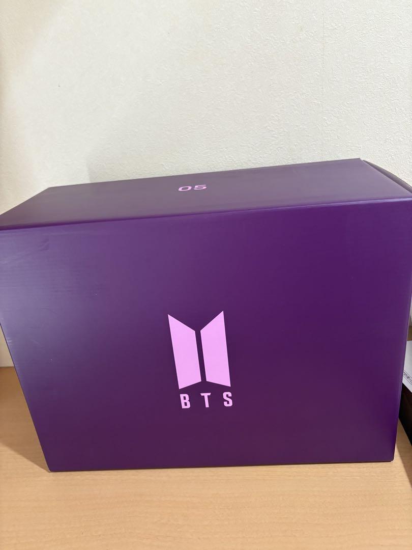 

[Б/У] BTS MERCH BOX 5 Мини-чемодан Мартовский бокс 5