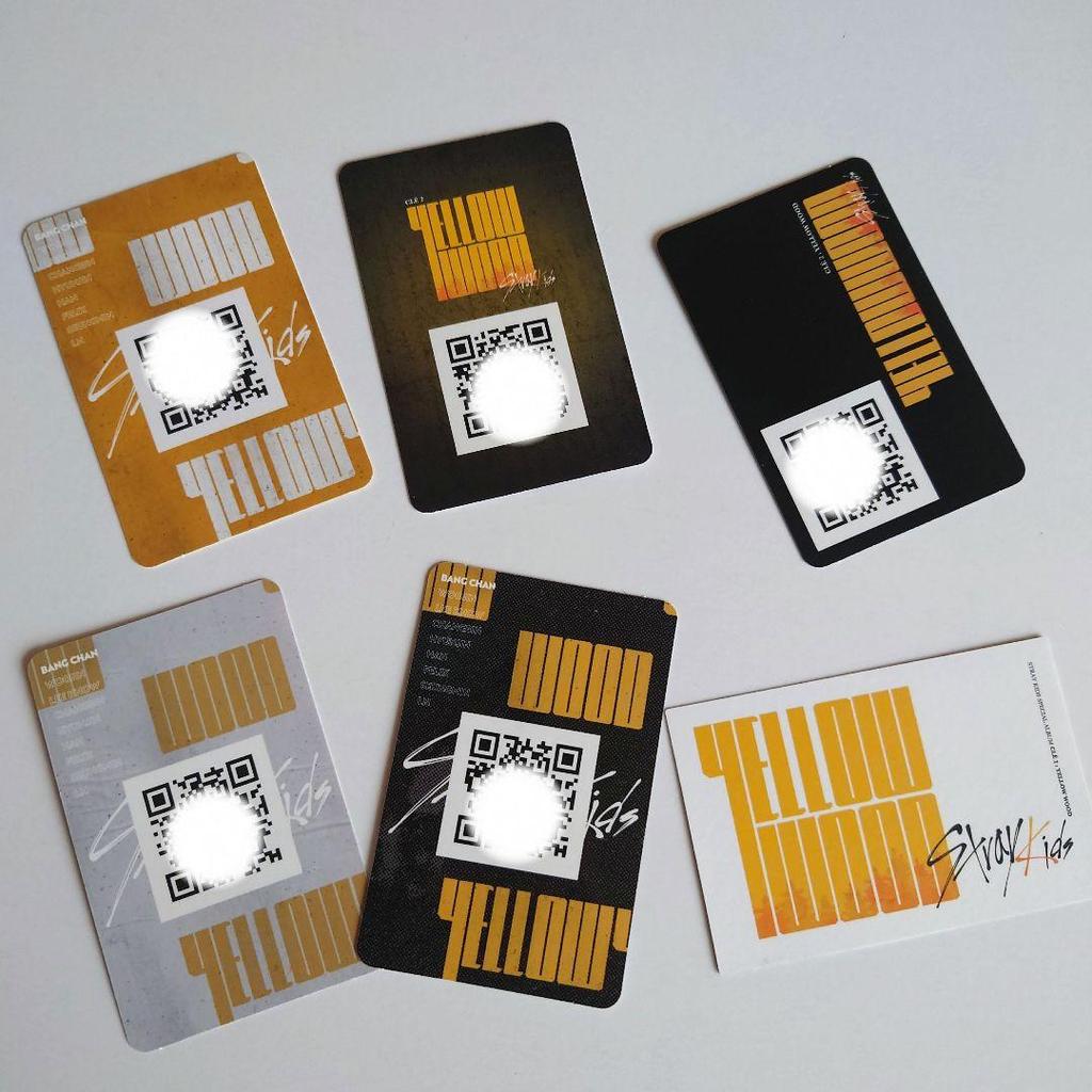 [USED] Stray Kids YellowWood Bang Chan trading cards