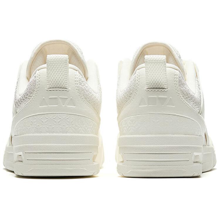 Anta Comfortable Versatile Lightweight Increased Height Low-Top Sneakers Women Sneakers Ivory-White 122518040-1