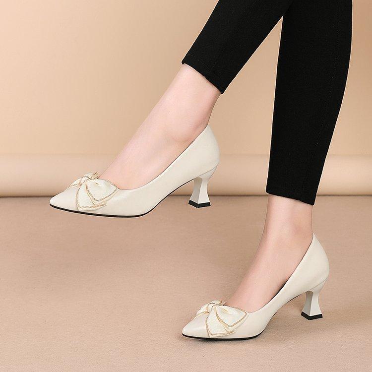 Thick Heel High Heels Women's 2025 New Pointed Head Bow Light Mouth Work Shoes Medium Heel Single Shoes Thin Heel Versatile Women's Shoes