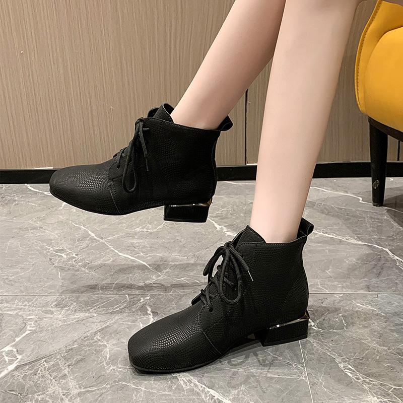 Европейские и американские черные одинарные ботинки женские новые осенне-зимние 2024 года — фото 3
