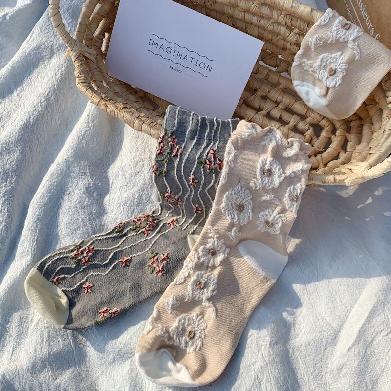 Mid-Tube Korean Retro Hyuna Style Socks, Trendy All-Season Casual for Girls