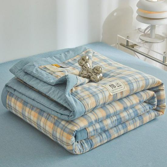 Class A Xinjiang Cotton Summer Quilt - Water-Washed, MUJI Style, Air Conditioning Thin Quilt, Machine Washable, Dormitory-Ready.