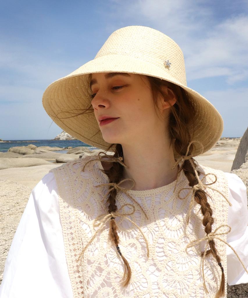 Elkebeullum Agave Wide Beige Bucket Hat