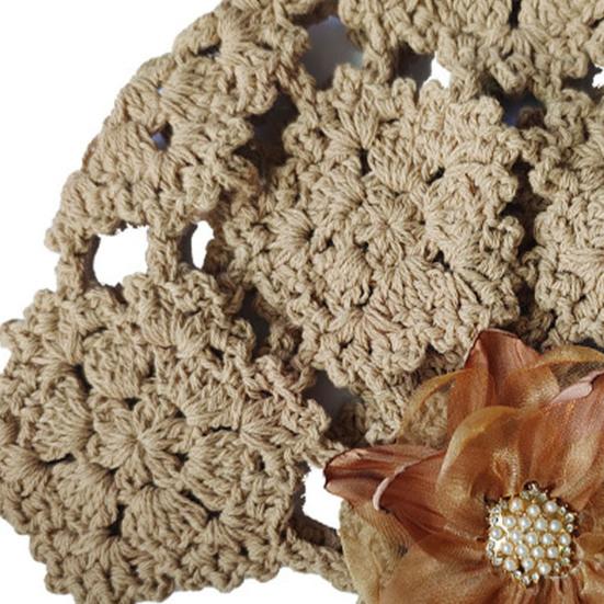 Damenhut Häkelhut mit Hohlmuster und Knospenform mit 3D-Blumendekor Unifarbene Elastisches Design Atmungsaktiver Hut für den Außenbereich Kopfbedeckung