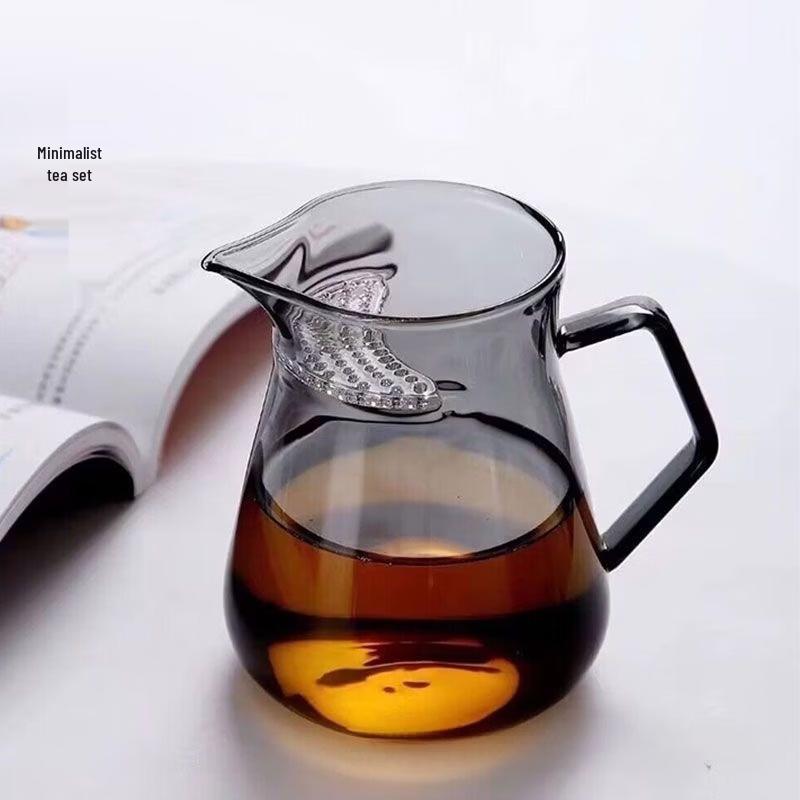Shangqi Borosilicate Glass Tea Fairness Cup with Integrated Filter