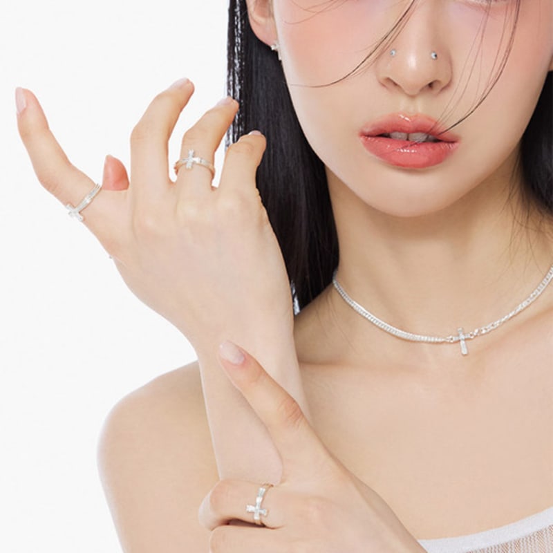 NIMBUS SHINE CROSS SLIM RING