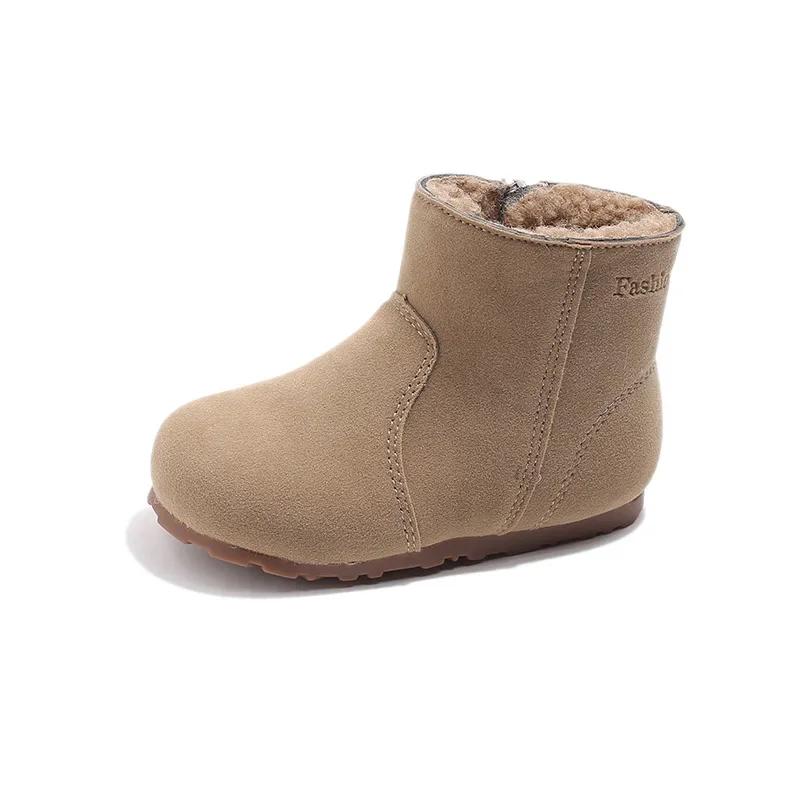 

2024 Детские короткие ботинки для девочек Зимняя новая мода Корейский стиль Ретро Мягкая подошва Противоскользящие Универсальные Шикарные Повседневные туфли 21 хаки