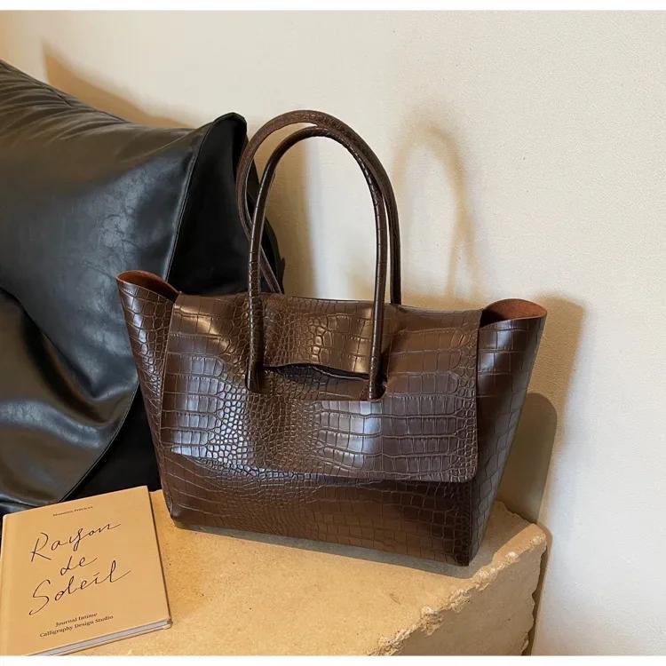 Luxuriöse Damenhandtasche mit Krokodilmuster, kurzer Henkel, Umhängetasche, 2025 neue Designertasche, große Kapazität, Reisetasche, trendige Tote