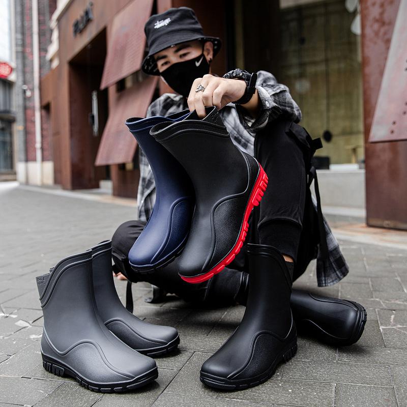 Trendy and fashionable men's rain shoes waterproof and non-slip fishing rain boots thick-soled wear-resistant and warm car wash water shoes