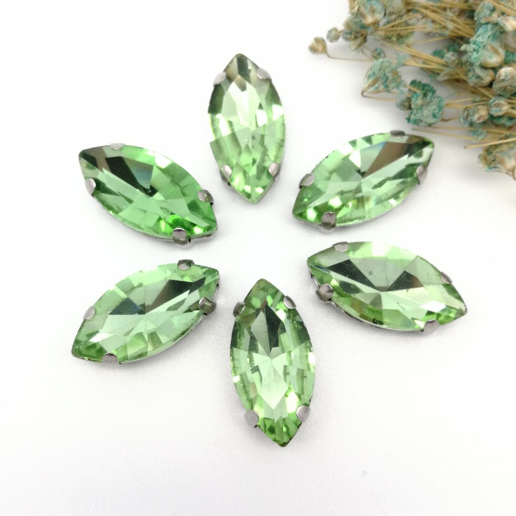 4-32MM Ojo de Caballo / Forma de Hoja Pedrería de Vidrio Con Garra Coser Piedra de Cristal Strass Diamante Base Metálica Hebilla Para Ropa