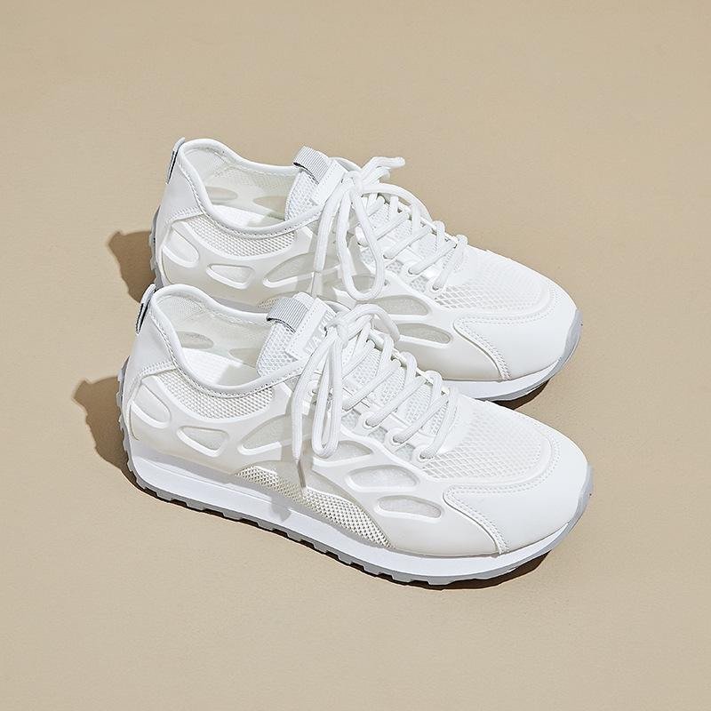2025 breathable mesh white shoes women's summer mesh sandals super fire hollow sports travel shoes single net Forrest Gump shoes