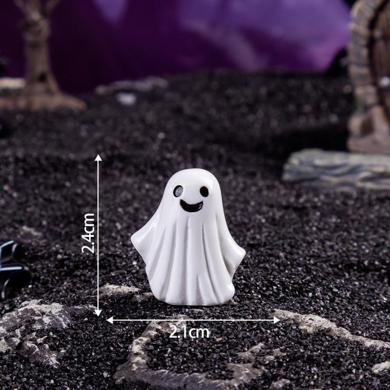Halloween White Ghost Ornaments DIY Resin Craft Decor, Cute Miniature Statue for Home Tabletop, Spooky Party Decoration