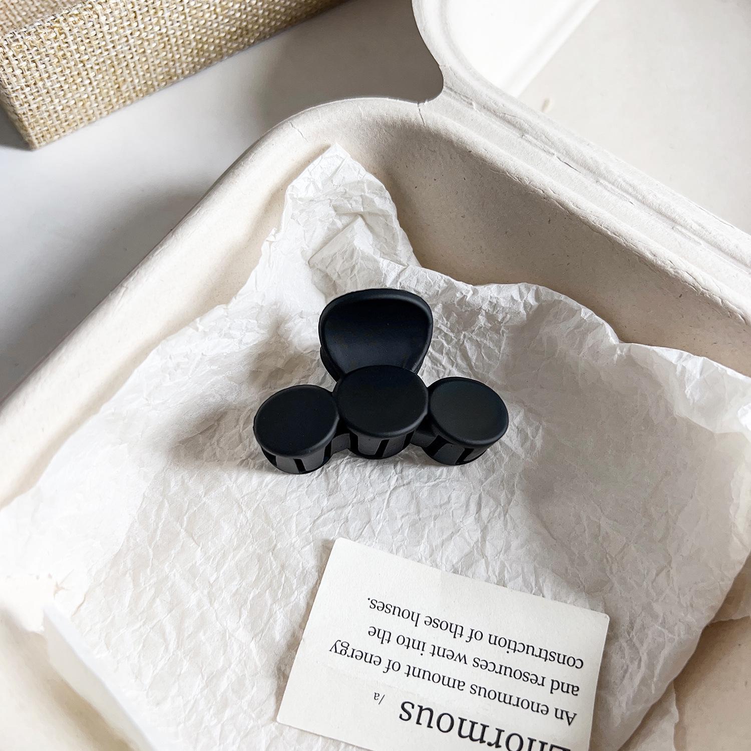 

Универсальная заколка для волос в виде акулы с матовым цветочным узором для хвостиков и полузавязанных причесок PS