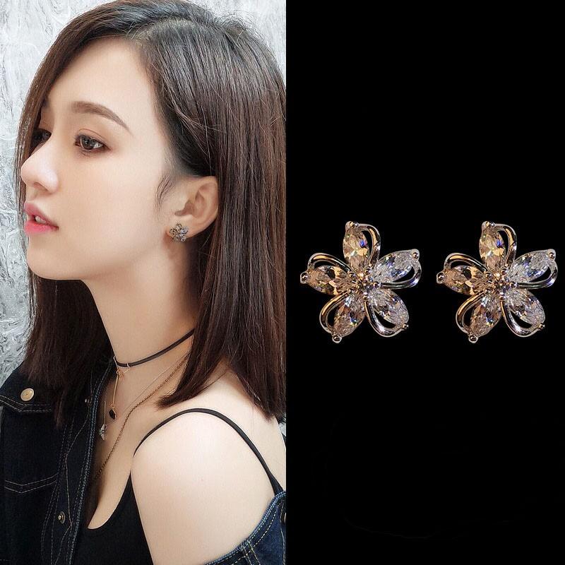 925 Silver Needle Korean Fashion Crystal Flower Earrings For Women Jewelry Trending New Luxury Zircon Flowers Stud Earrings