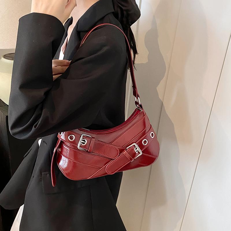 Niche Design Locomotive Style Spice Girl Underarm Bag Woman 2025 Autumn and Winter New Trend Versatile Single Shoulder Messenger Bag Woman